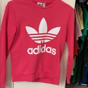 3/15$ adidas crew neck!!